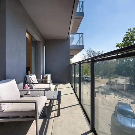 Air Conditioned In Center By The River With Parking By Renters Βρότσλαβ